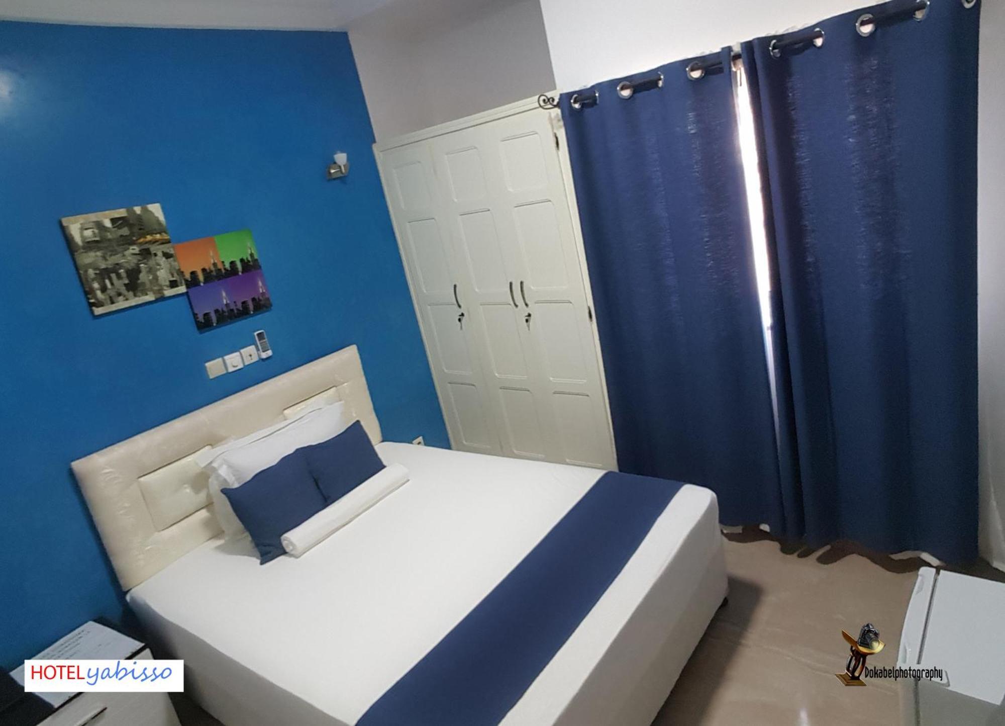 Hotel Yabisso Lome Bagian luar foto