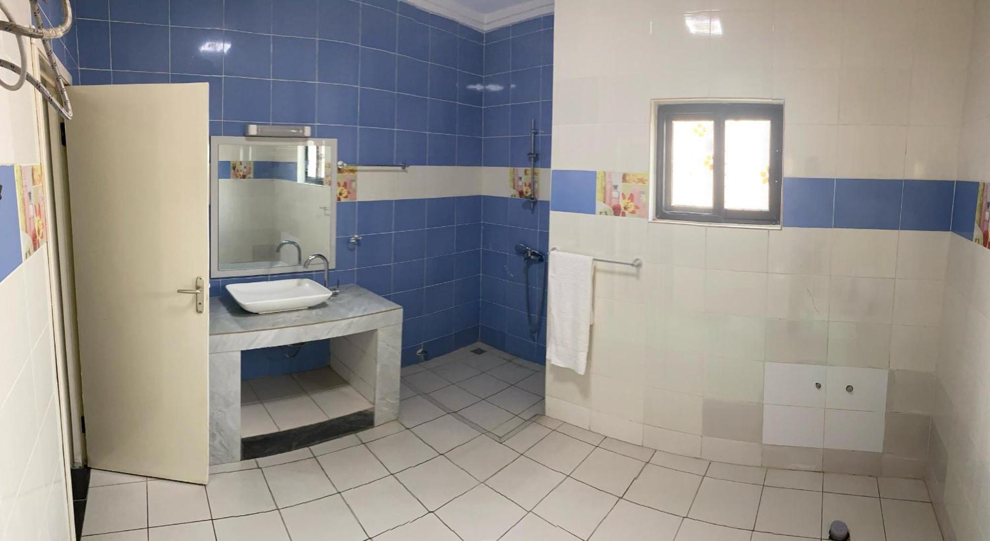 Hotel Yabisso Lome Bagian luar foto