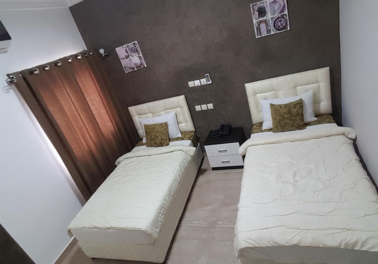 Hotel Yabisso Lome Bagian luar foto