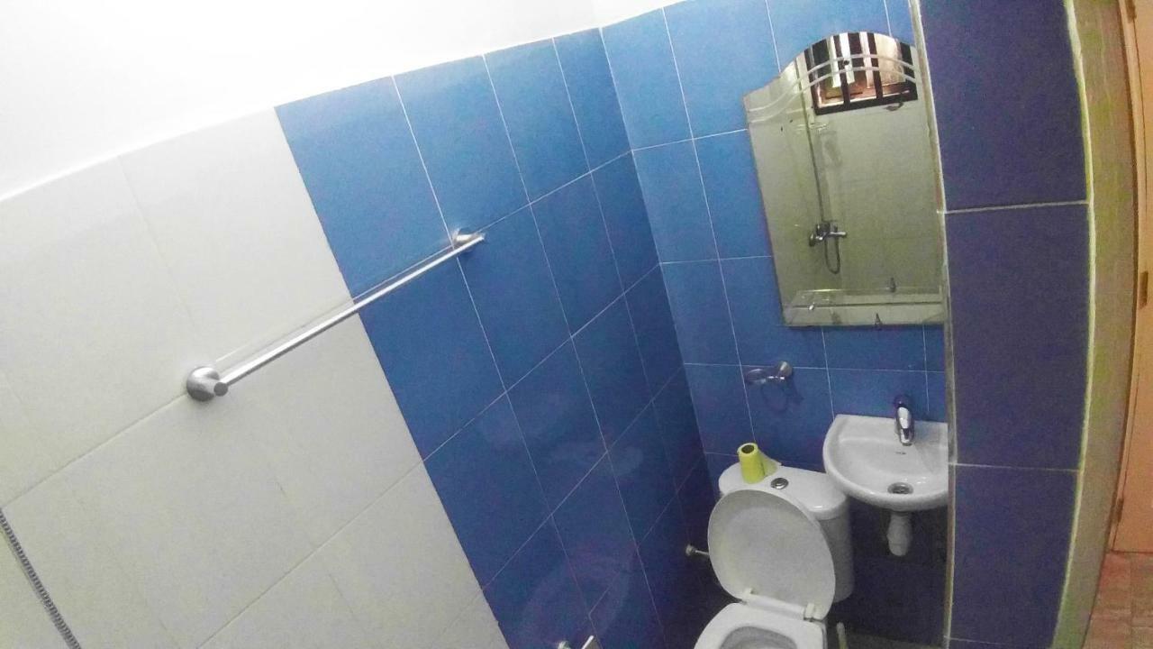 Hotel Yabisso Lome Bagian luar foto